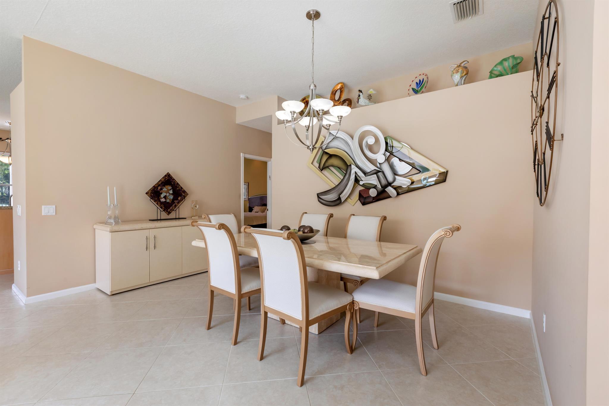 VALENCIA SHORES 1 - Residential