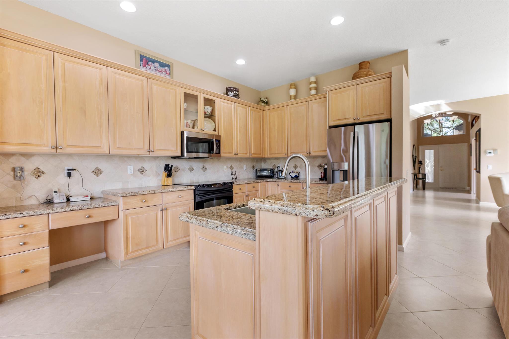 VALENCIA SHORES 1 - Residential