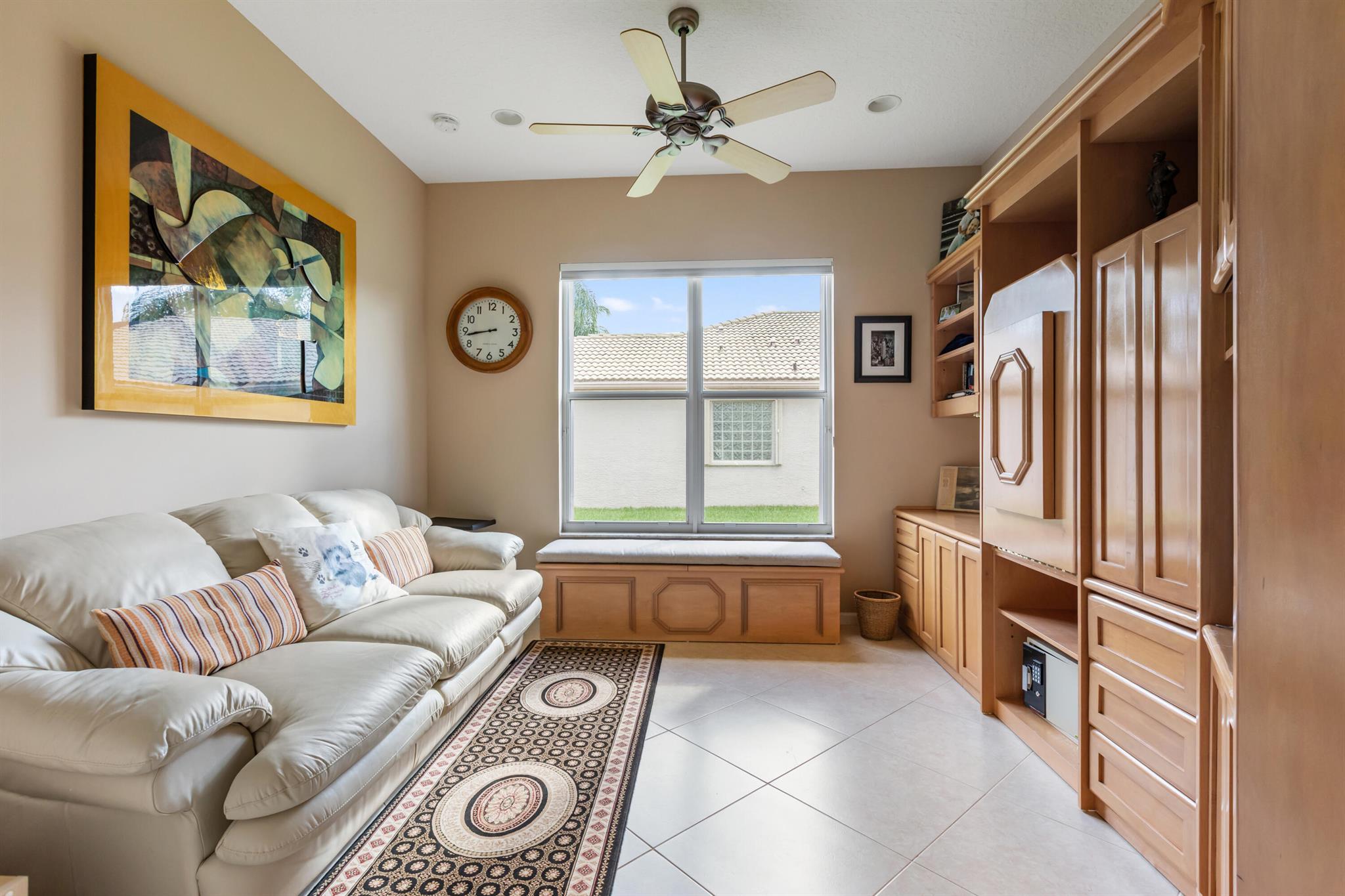 VALENCIA SHORES 1 - Residential