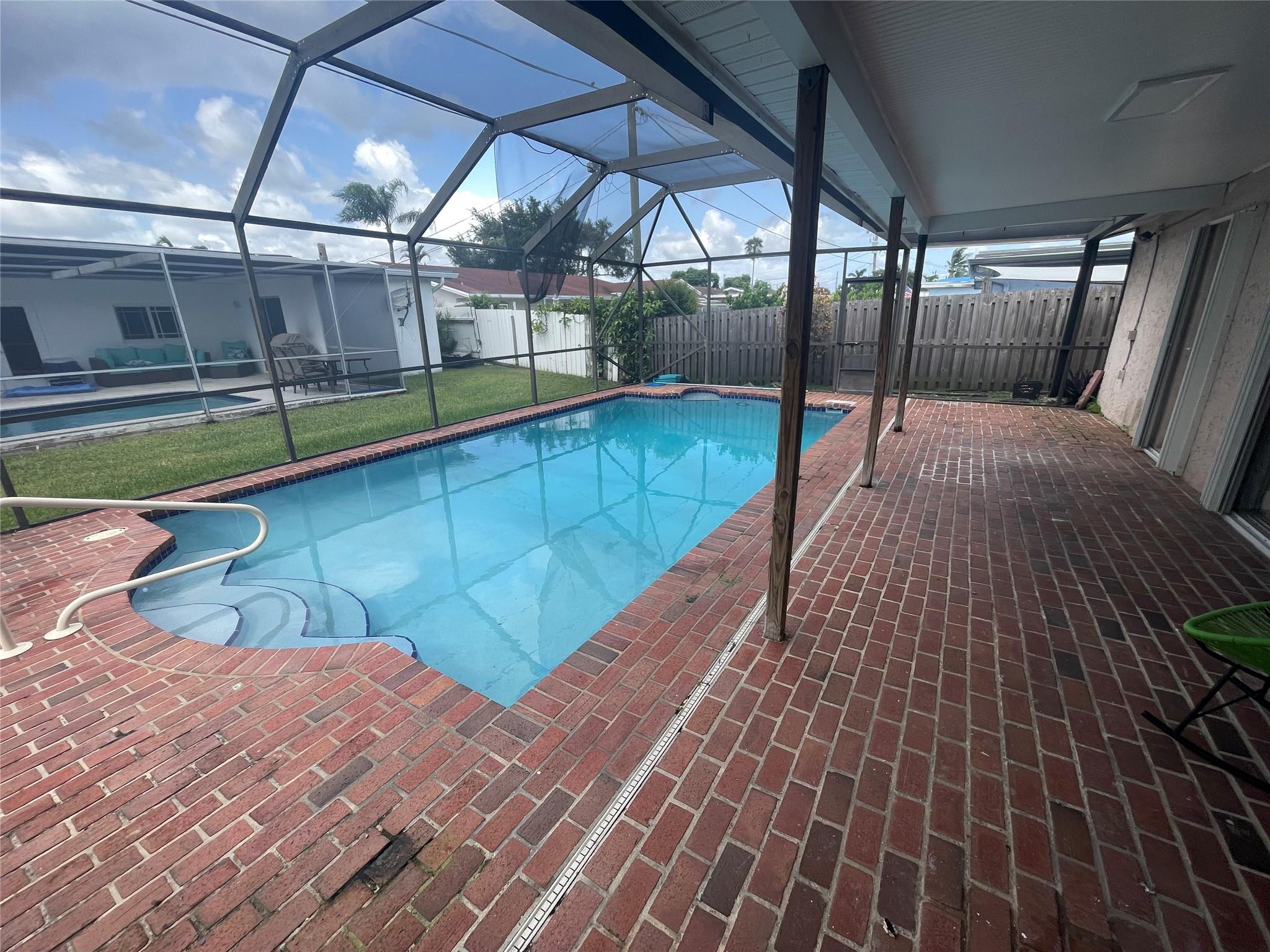 Sunrise Golf Village Sec - Residential Lease