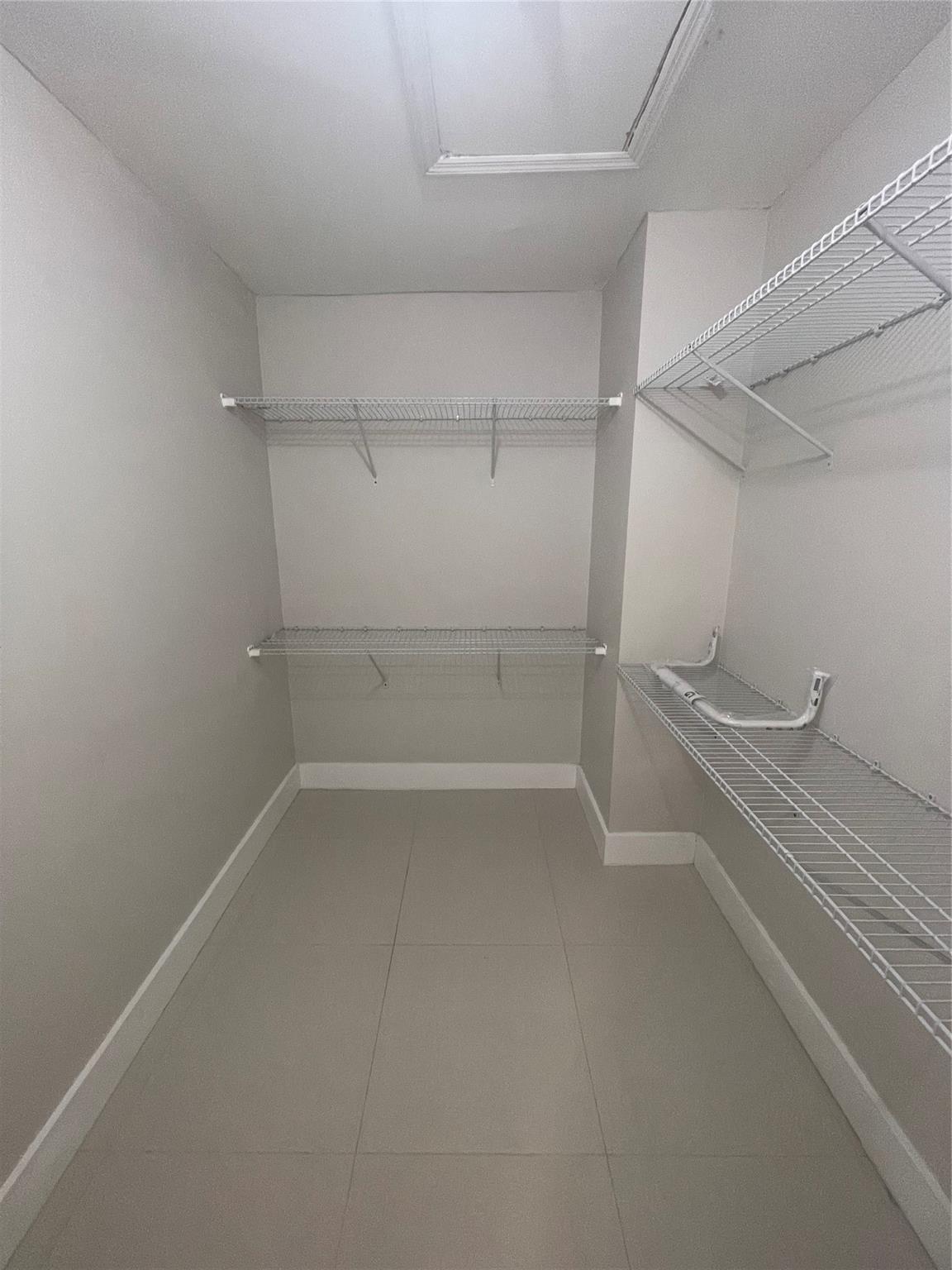 Sunrise Golf Village Sec - Residential Lease