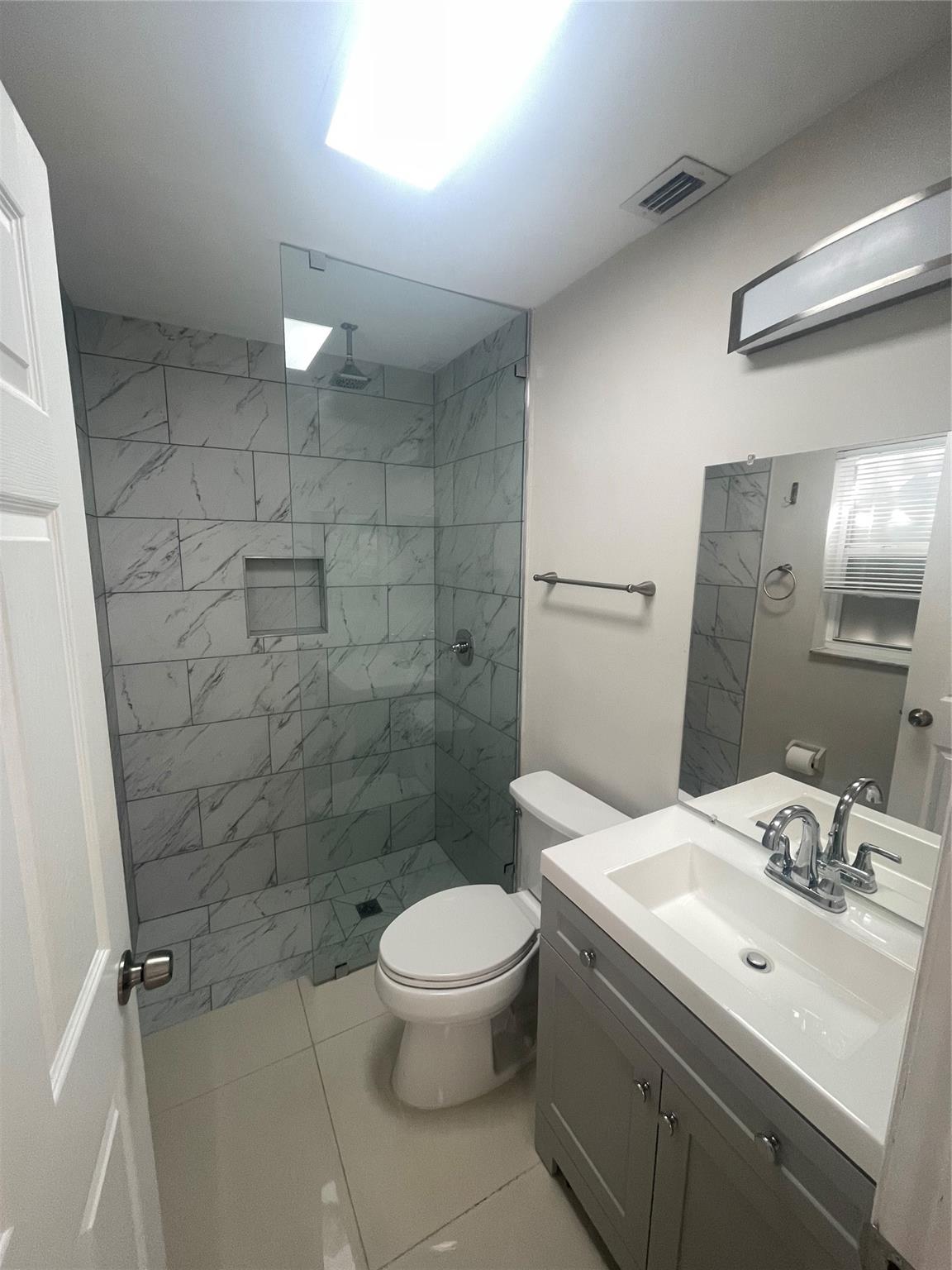 Sunrise Golf Village Sec - Residential Lease