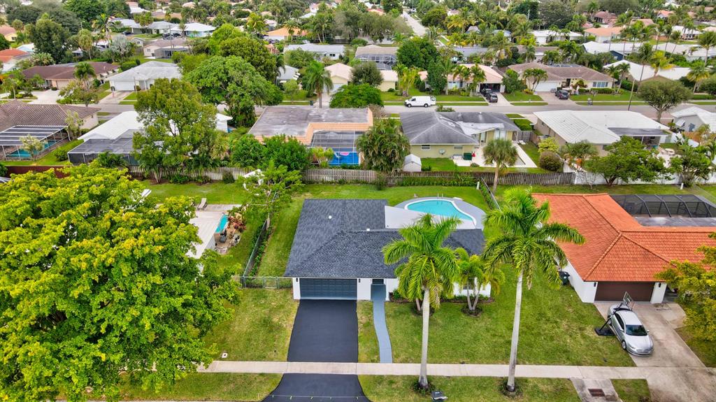BOCA RATON SQUARE - Residential