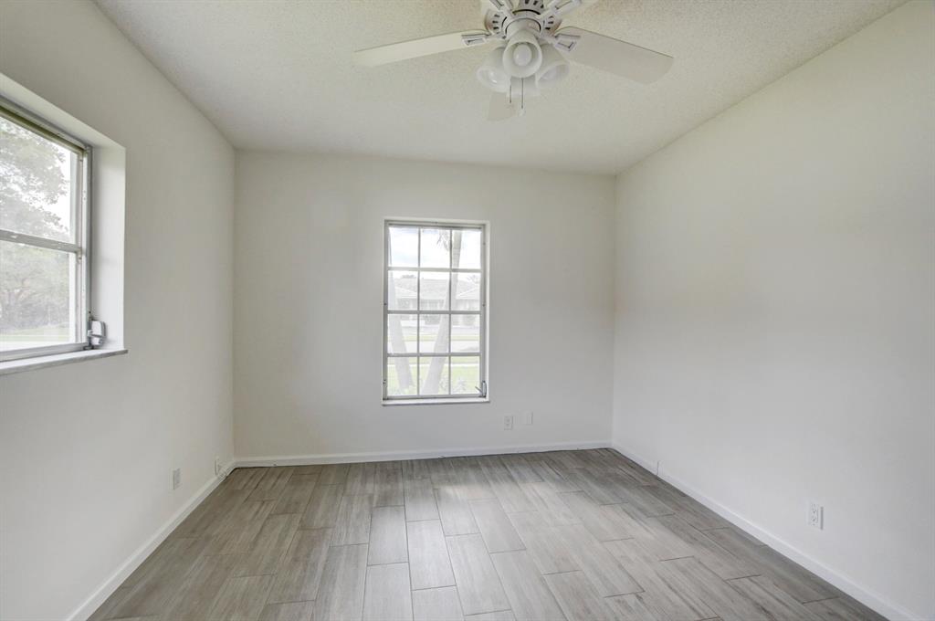 BOCA RATON SQUARE - Residential