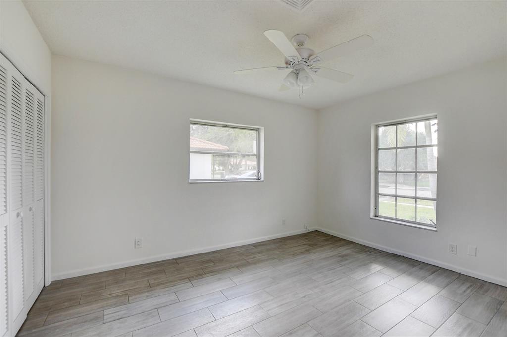 BOCA RATON SQUARE - Residential