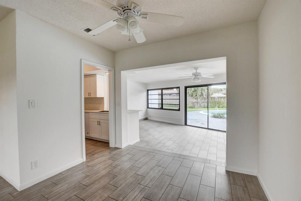 BOCA RATON SQUARE - Residential