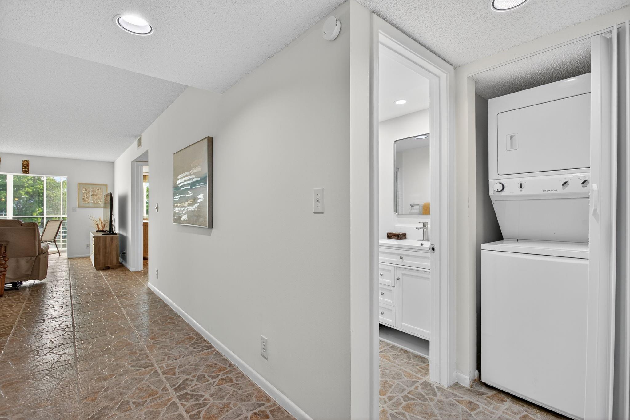 WYNMOOR GOLF VILLage - Residential