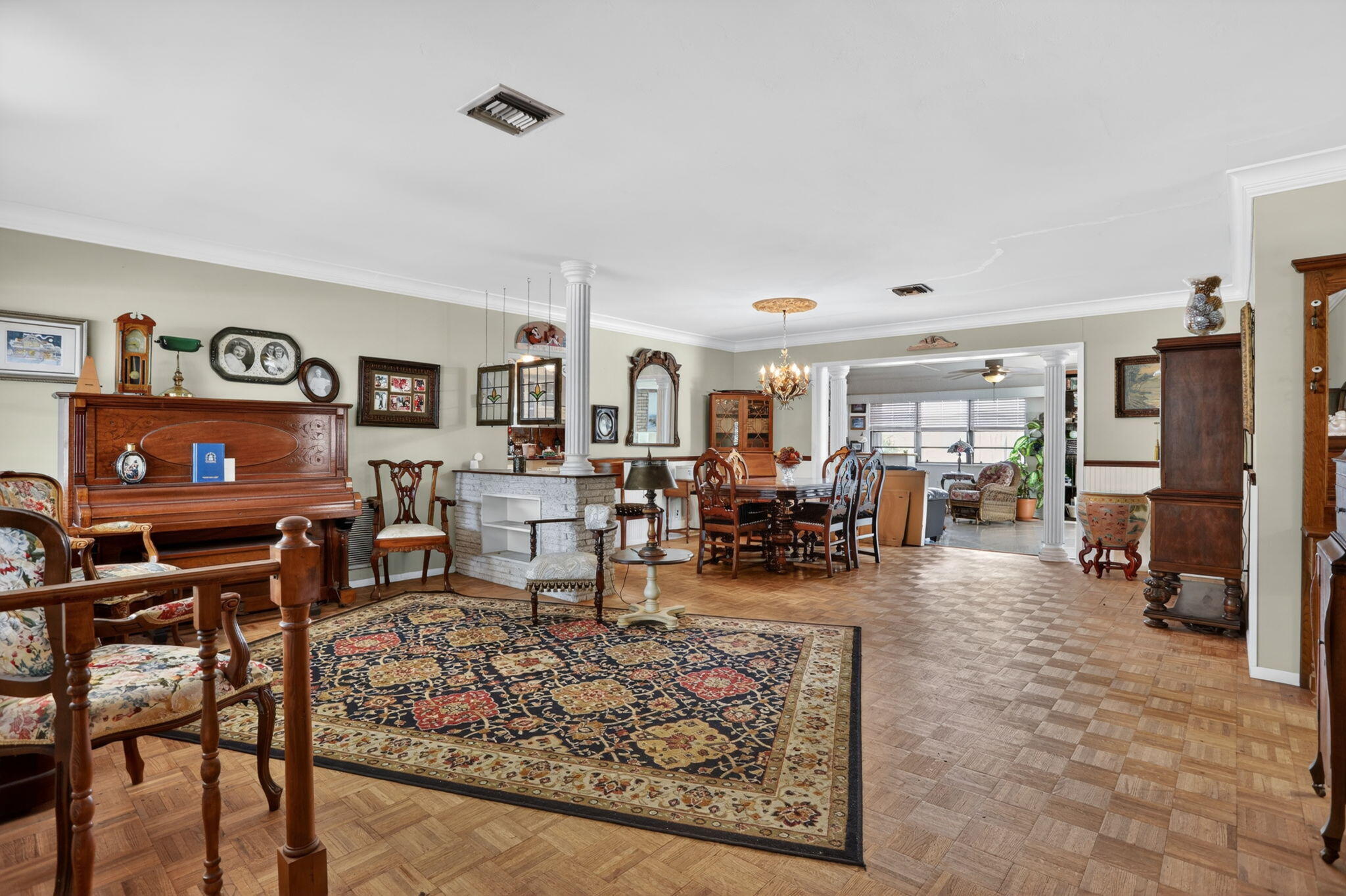 HILLSBORO ESTATES - Residential