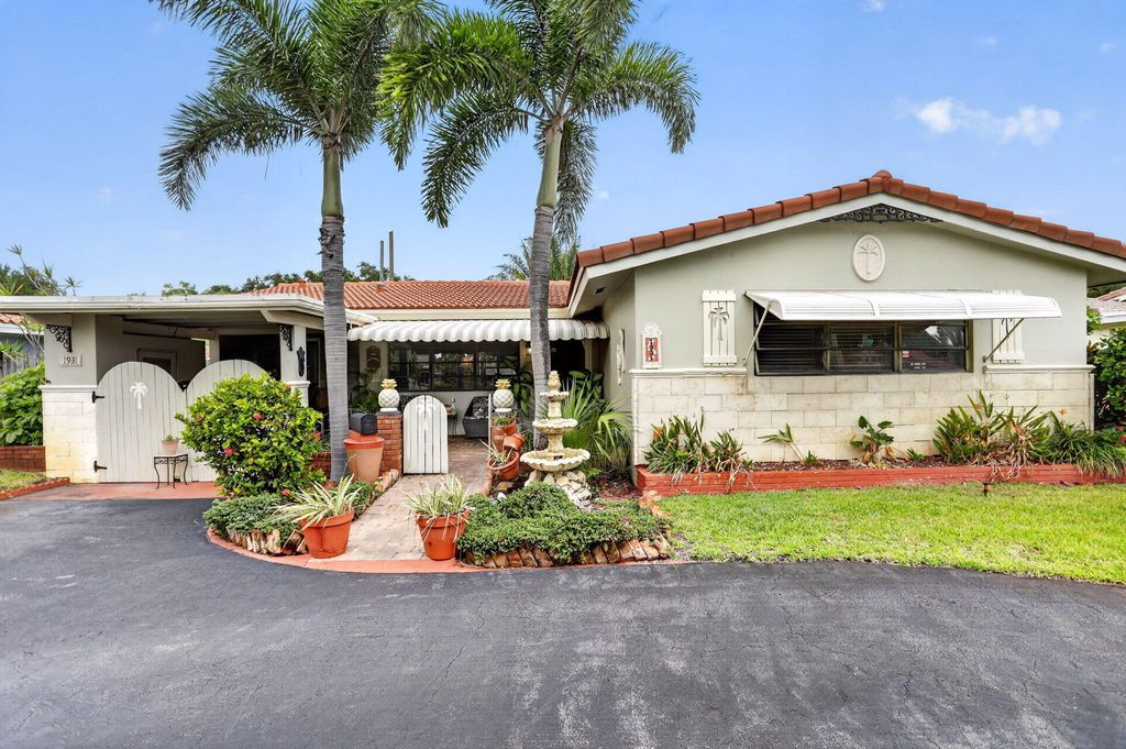 Photo of 1931 NE 27th Street, Lighthouse Point, FL 33064 (MLS # B26014899)