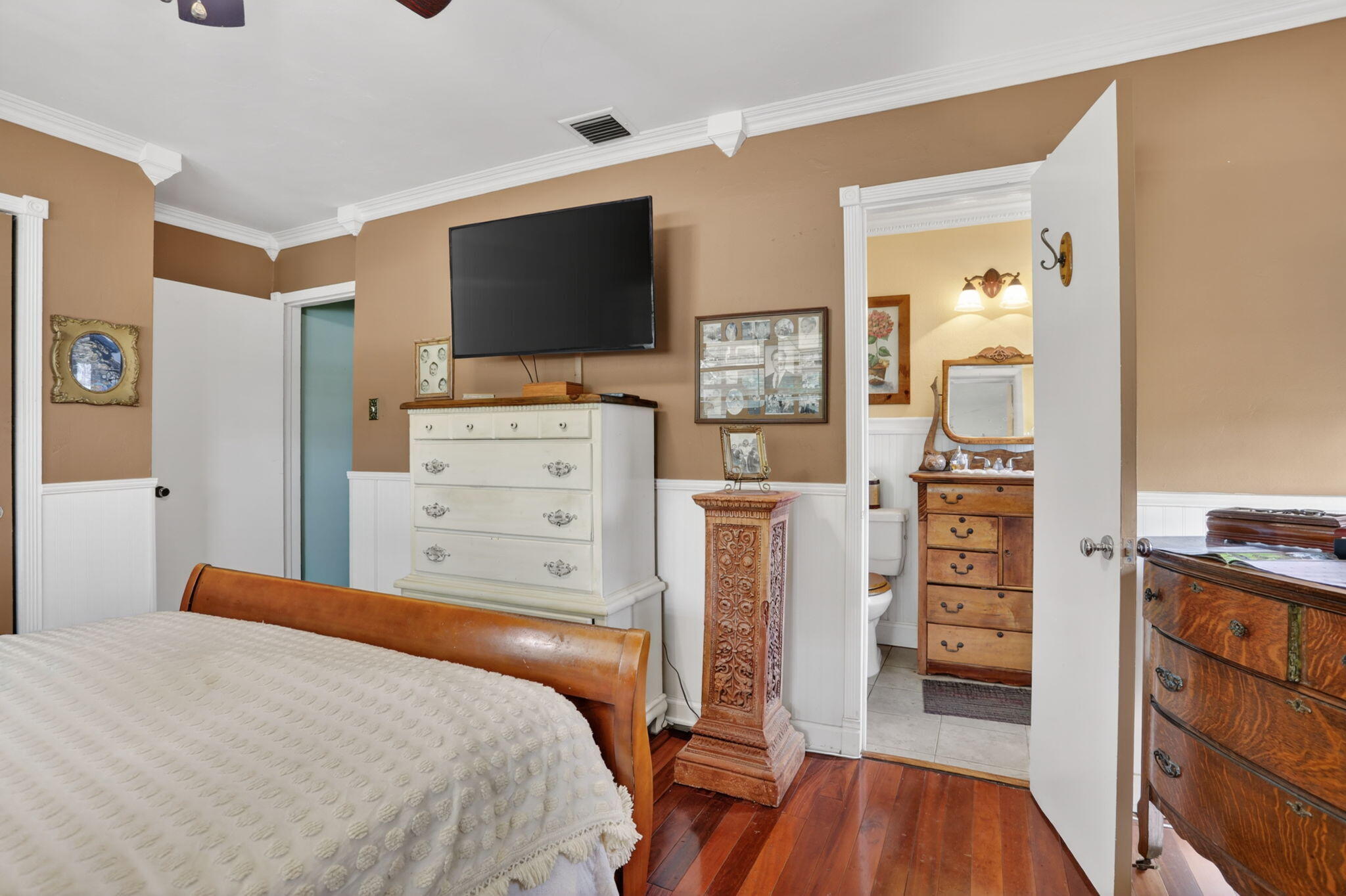 HILLSBORO ESTATES - Residential