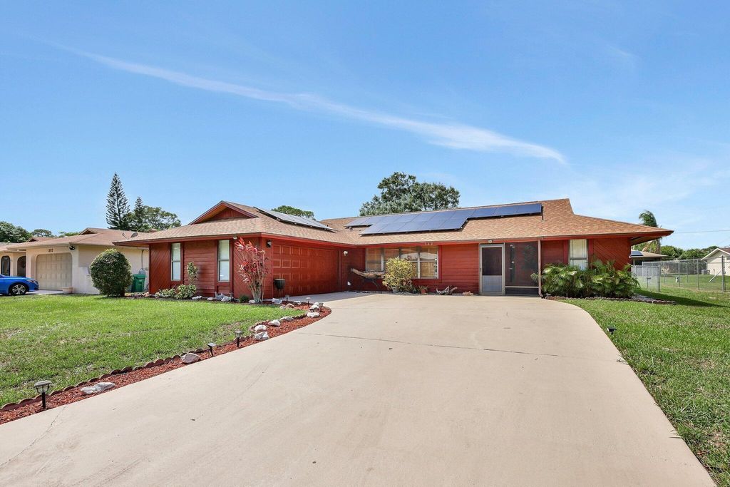 Photo of 362 SE Calmoso Drive, Port Saint Lucie, FL 34983 (MLS # R11038498)