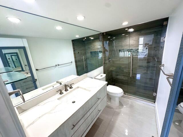 VENETIAN CONDO - Residential