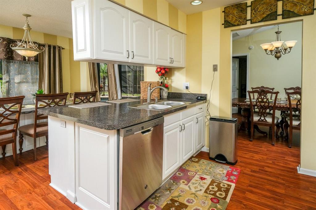 EASTWOOD OF WELLINGTON 3 - Residential