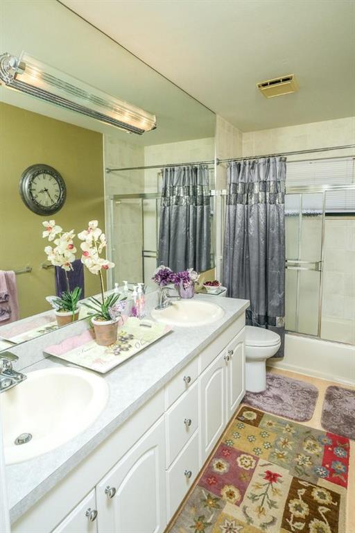 EASTWOOD OF WELLINGTON 3 - Residential