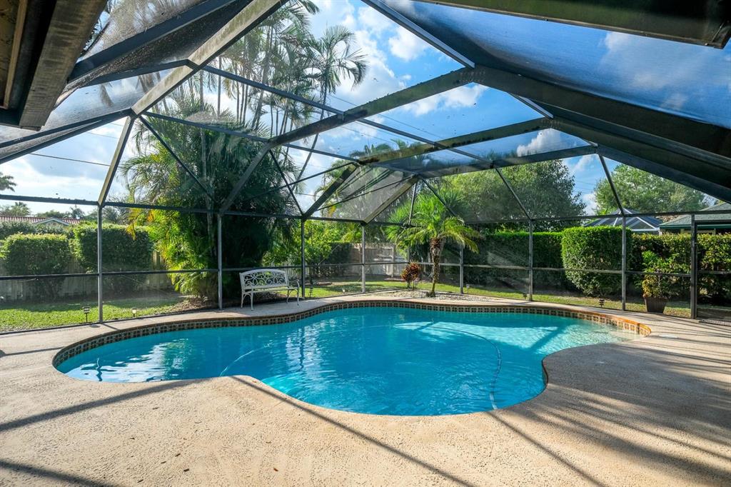 EASTWOOD OF WELLINGTON 3 - Residential