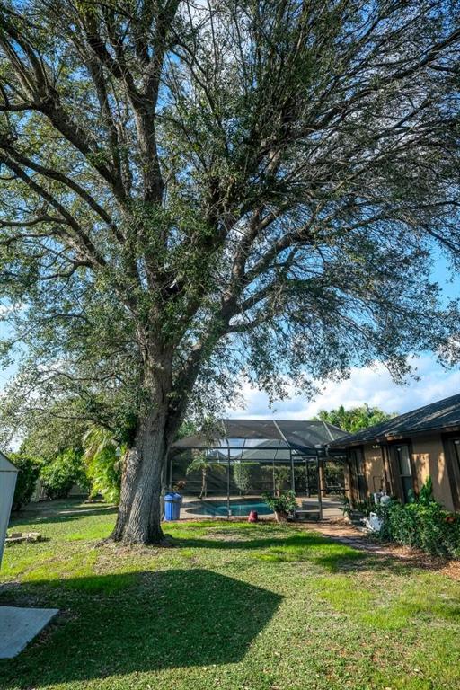 EASTWOOD OF WELLINGTON 3 - Residential