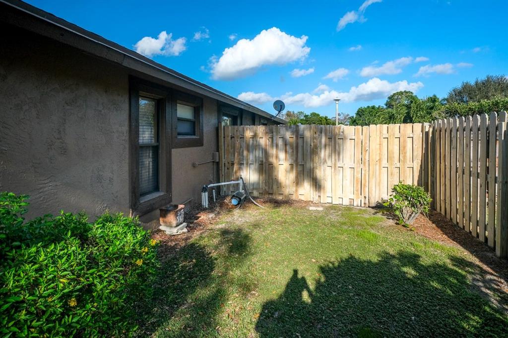 EASTWOOD OF WELLINGTON 3 - Residential