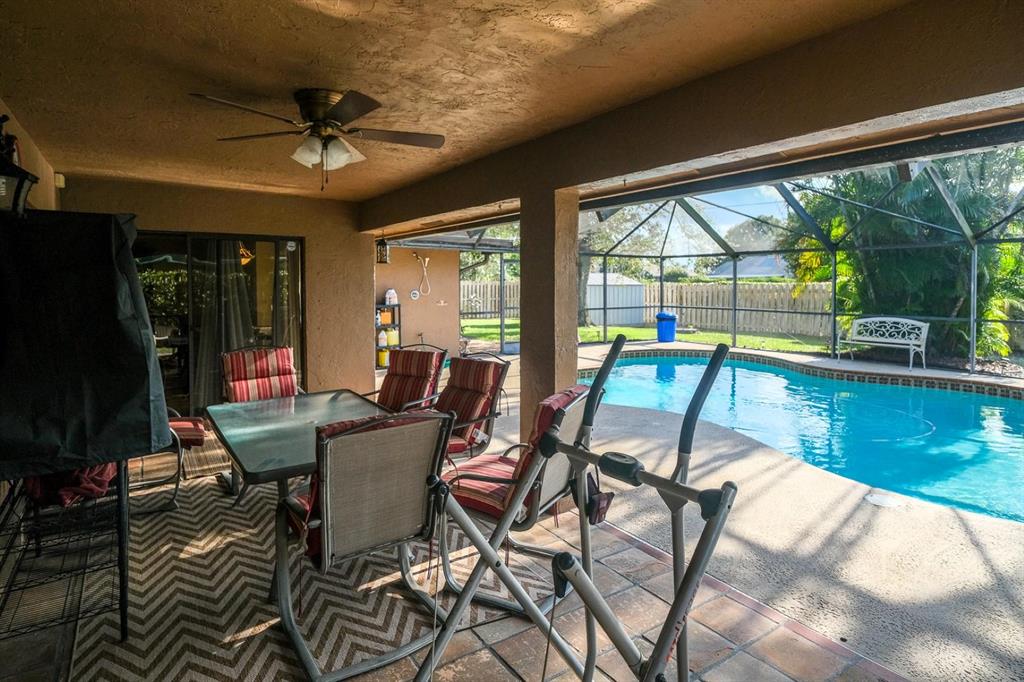 EASTWOOD OF WELLINGTON 3 - Residential