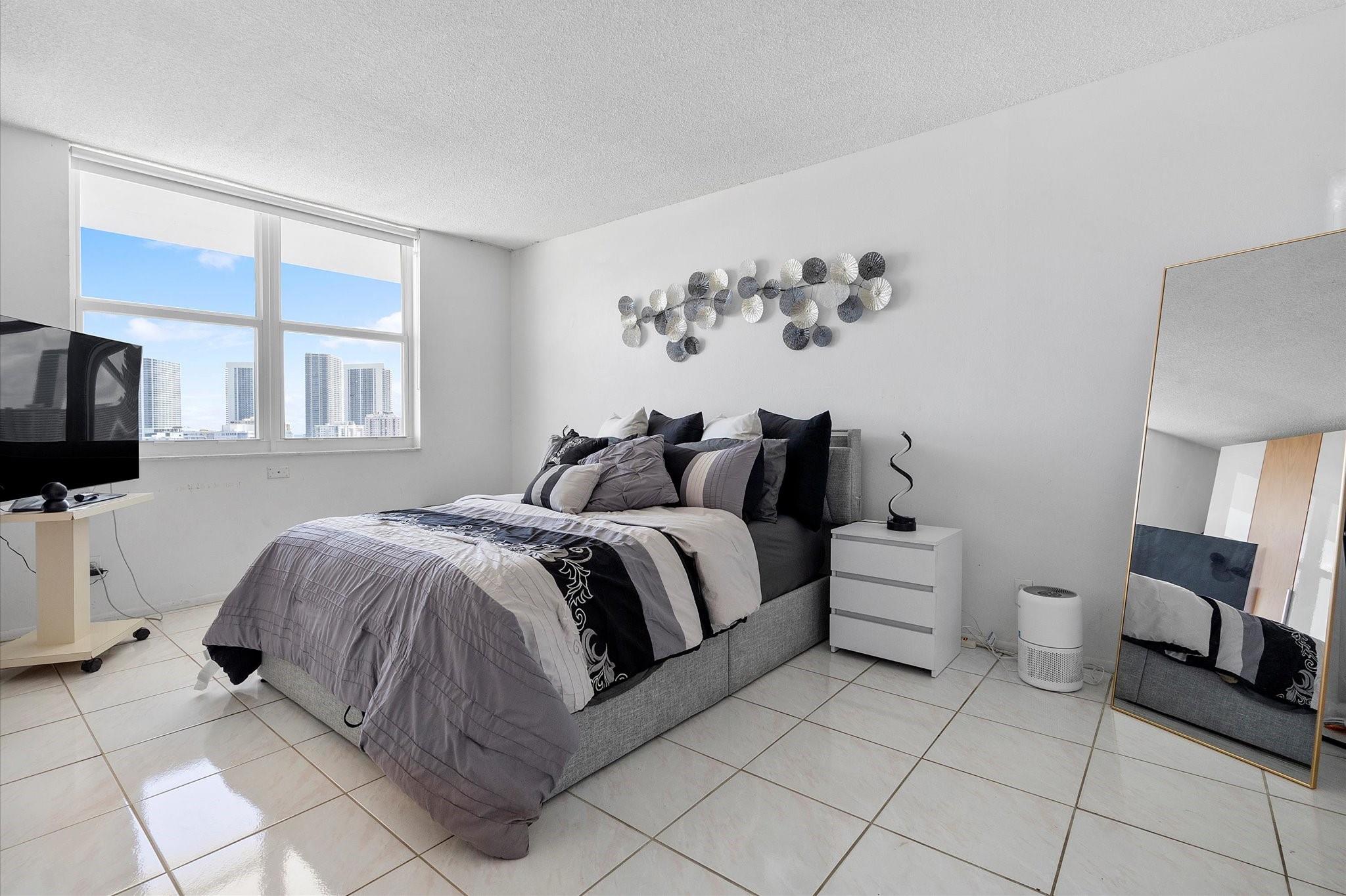 GOLDEN HORN SOUTH CONDO - Residential