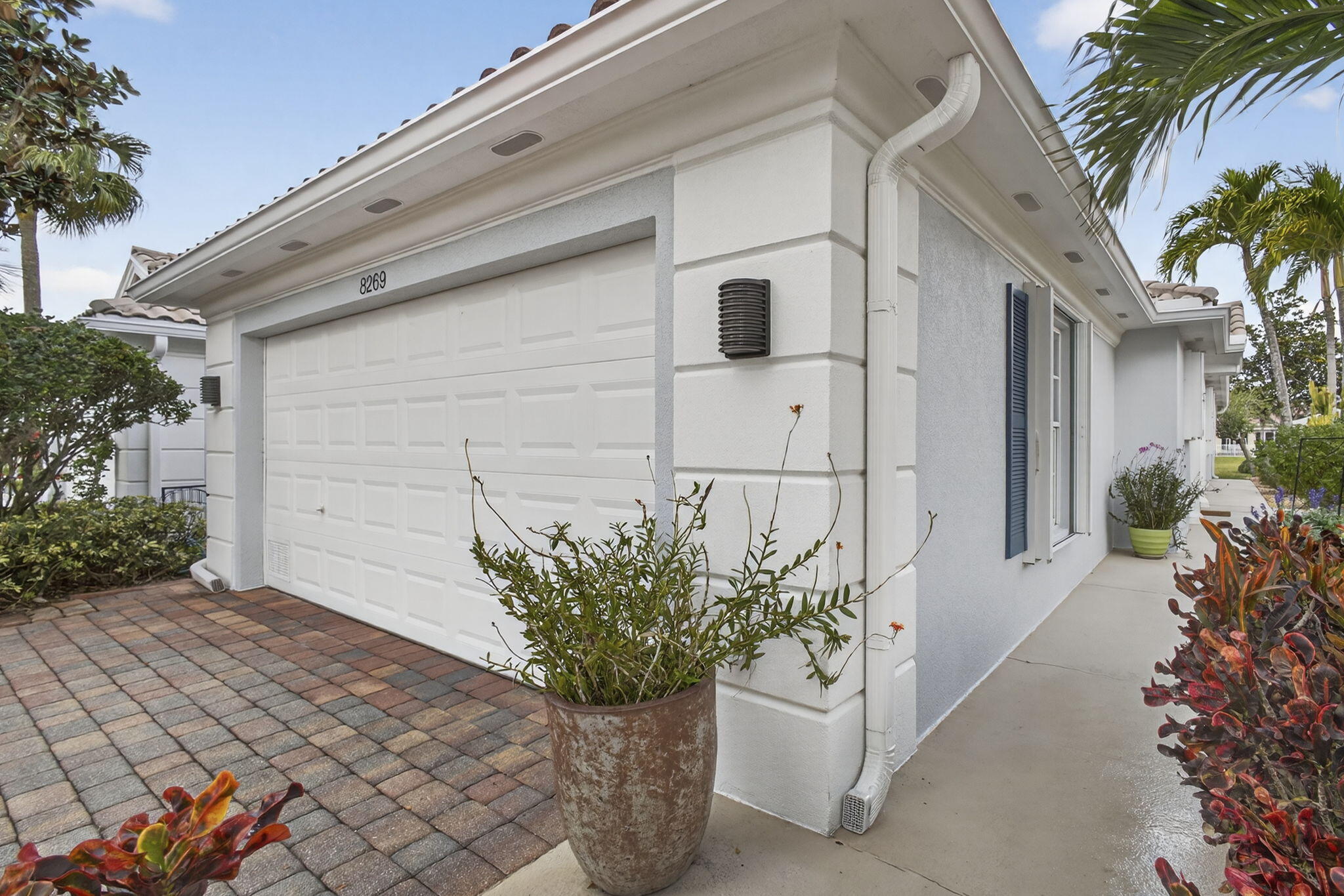 VILLAGEWALK OF WELLINGTON 5 - Residential Lease