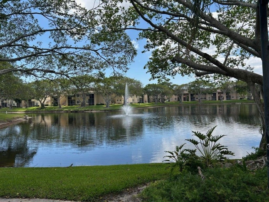 Photo of 680 Cypress Club Way #J, Pompano Beach, FL 33064 (MLS # F10496673)