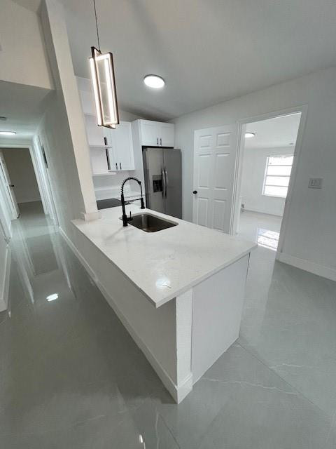 LAUDERDALE MANORS - Residential Lease