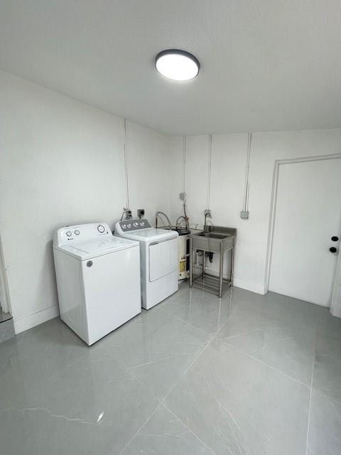 LAUDERDALE MANORS - Residential Lease