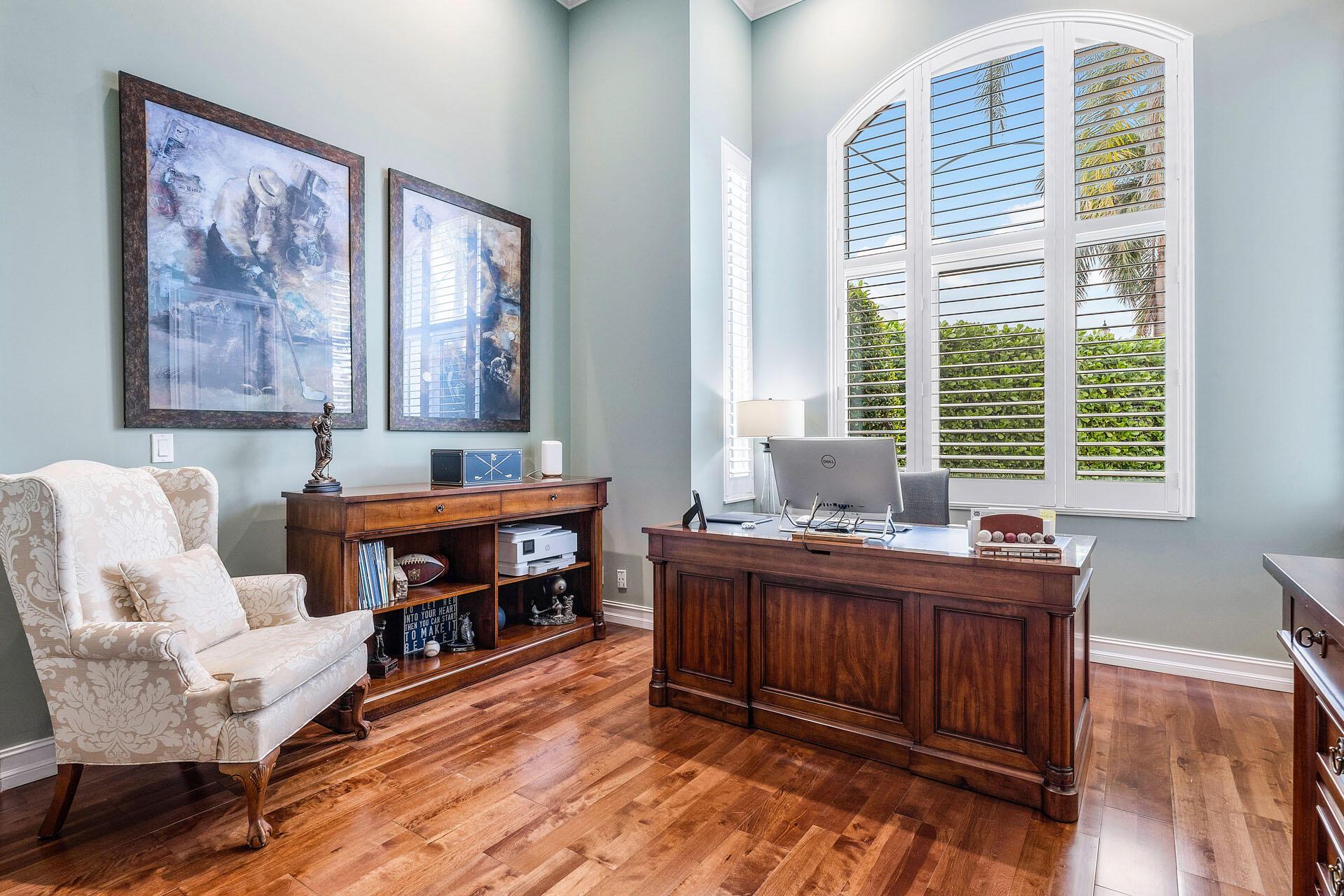 ROYAL PALM YACHT & COUNTR - Residential