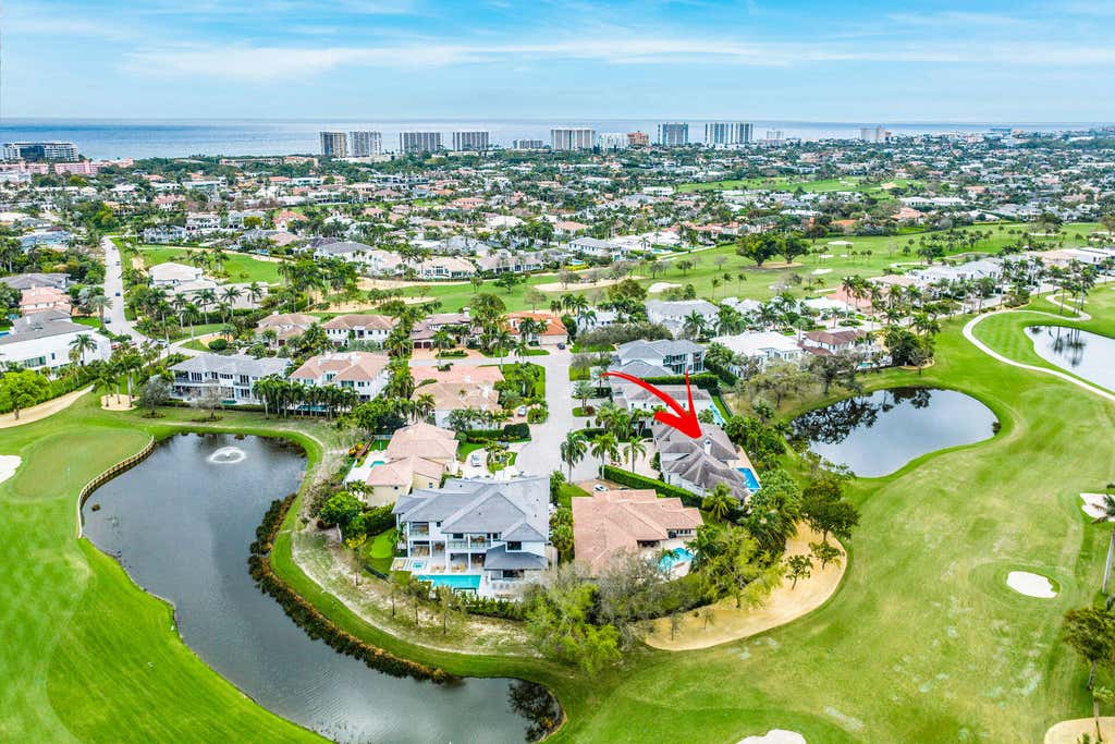 Photo of 132 Thatch Palm Cove, Boca Raton, FL 33432 (MLS # R10959414)