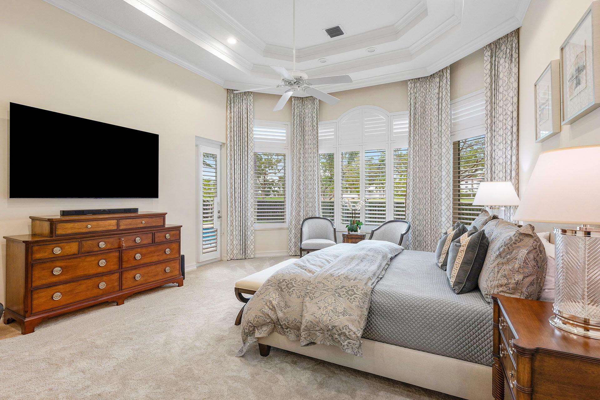 ROYAL PALM YACHT & COUNTR - Residential