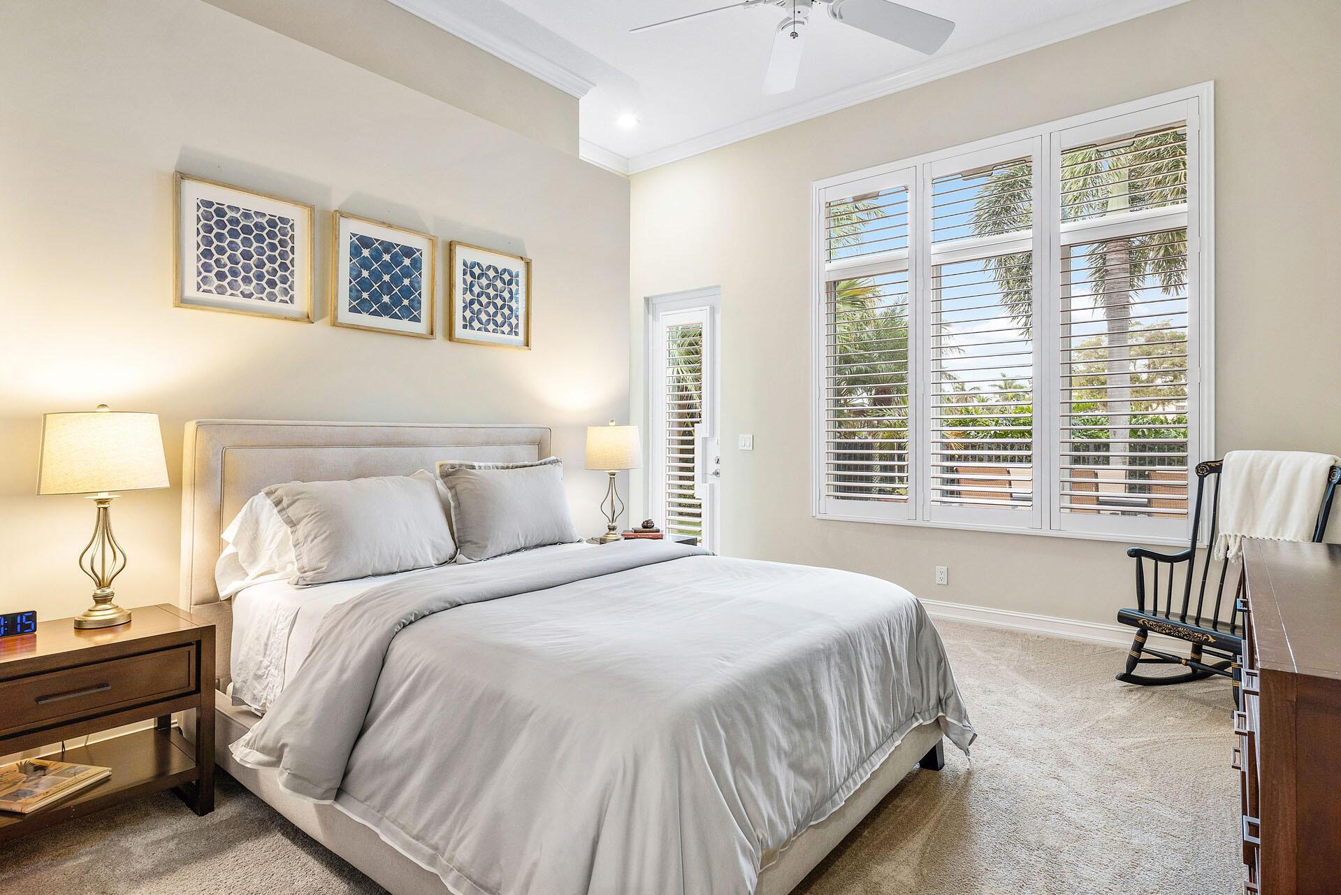 ROYAL PALM YACHT & COUNTR - Residential