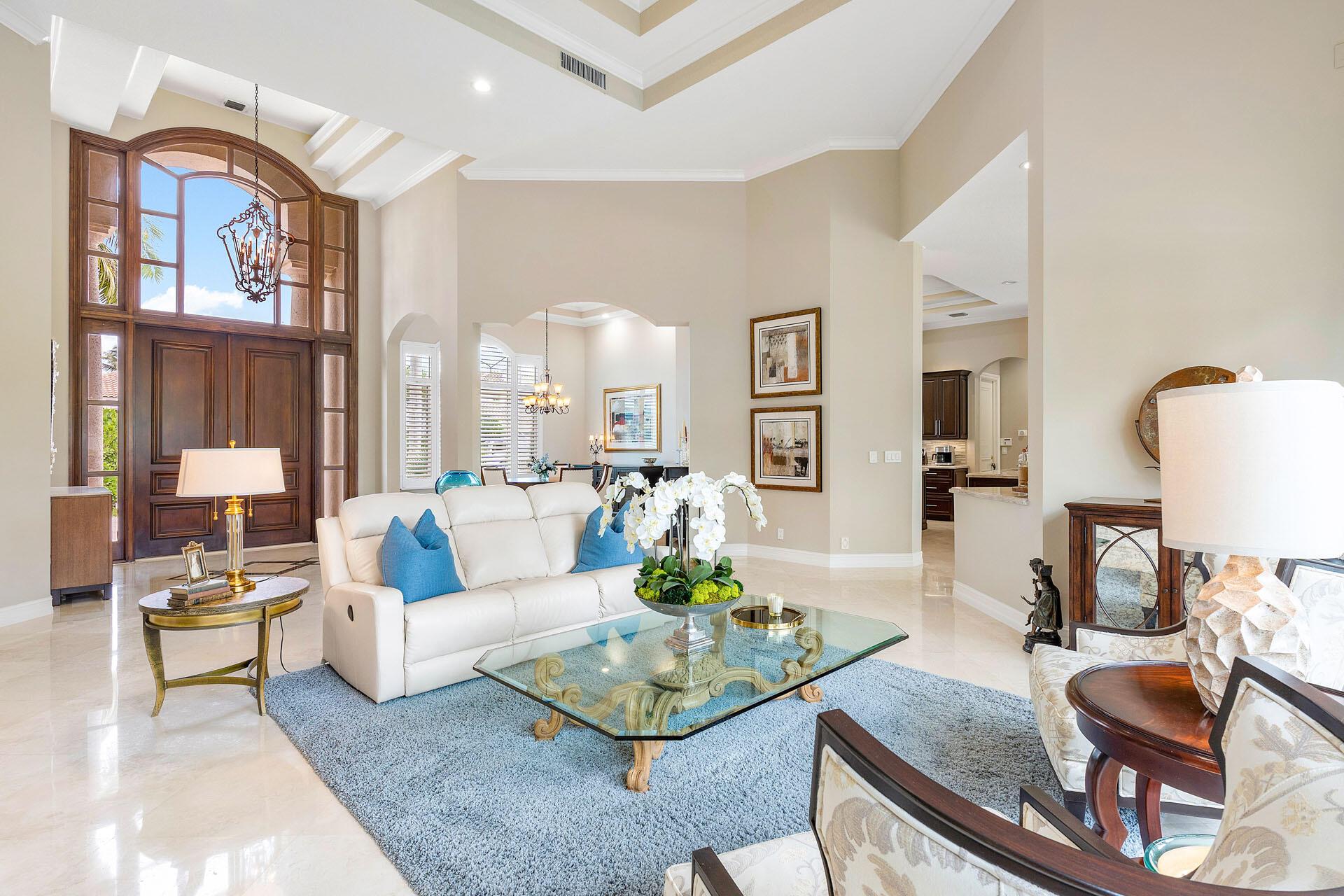 ROYAL PALM YACHT & COUNTR - Residential