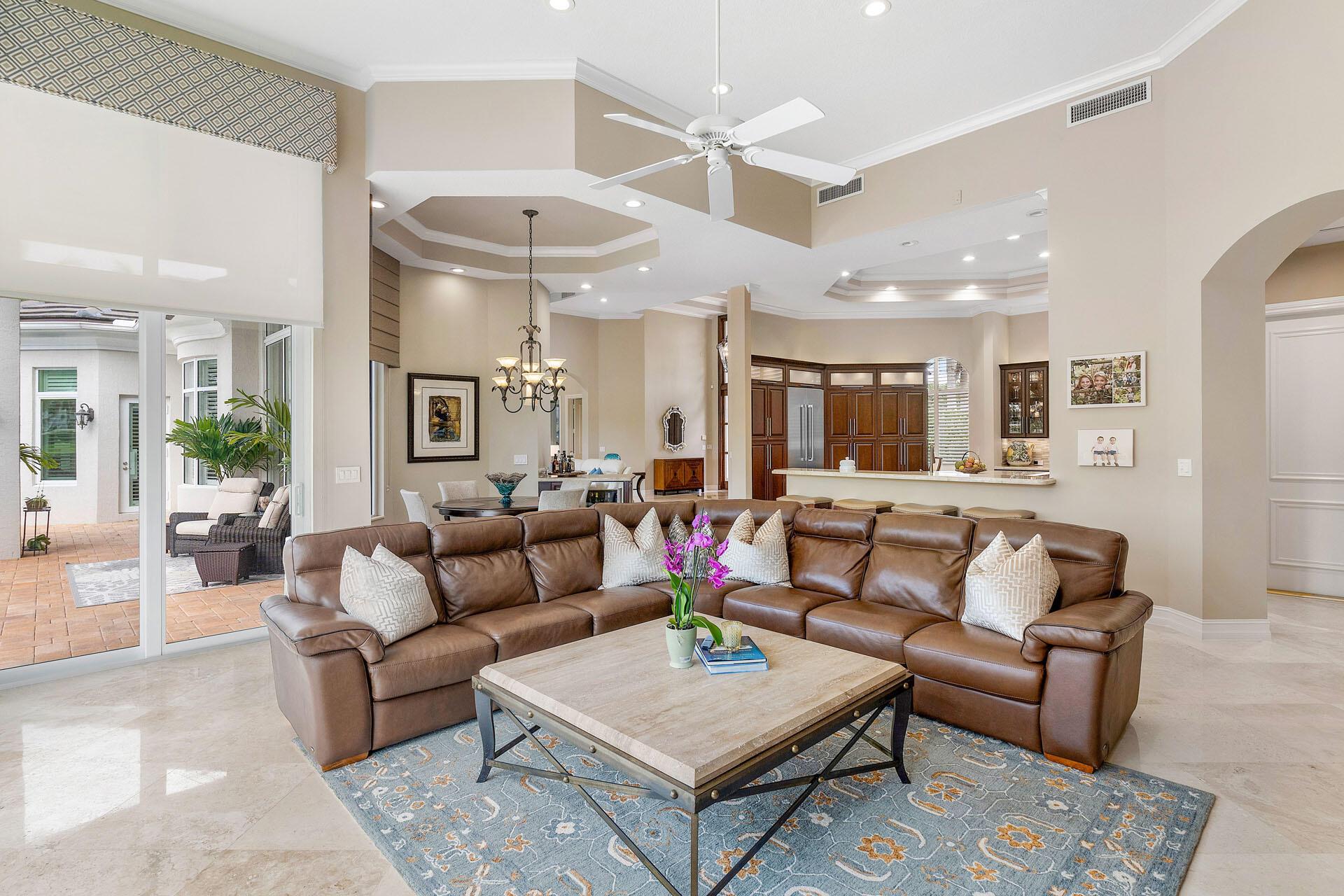 ROYAL PALM YACHT & COUNTR - Residential