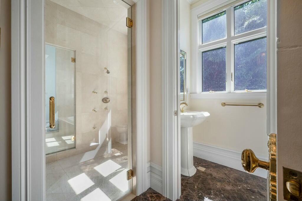 NORTH BEACH ESTATES - Residential