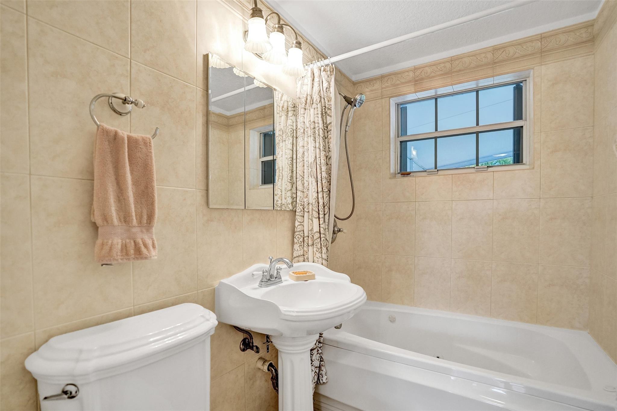 Lauderdale Isles - Residential Lease