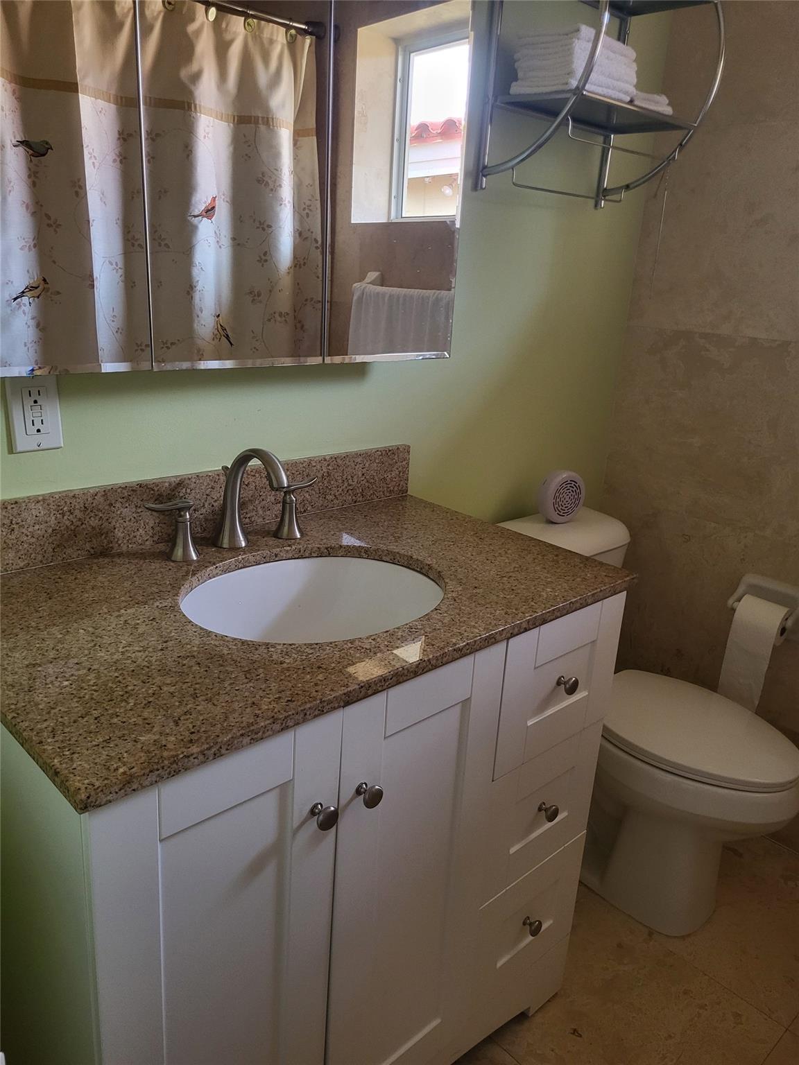 HOLLYOOD 1-21 - Residential