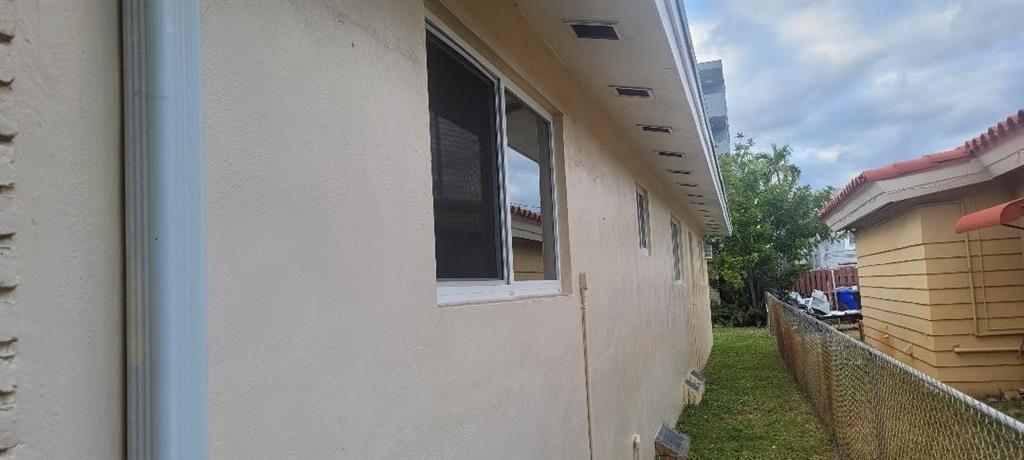 HOLLYOOD 1-21 - Residential