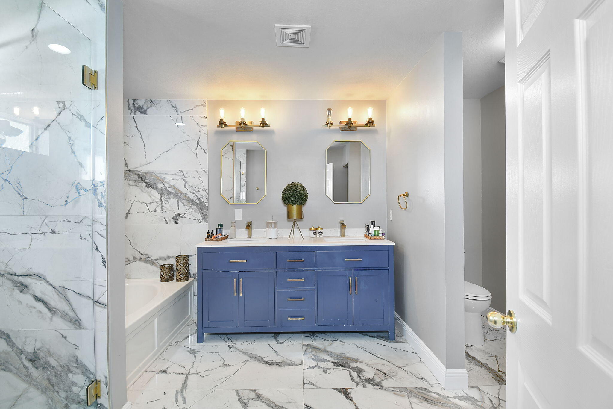 FOURTH  REPLAT OF PORTOFINO ISLES - Residential