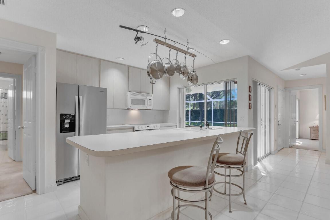 OAKS-SUNTERRACE 4 - Residential