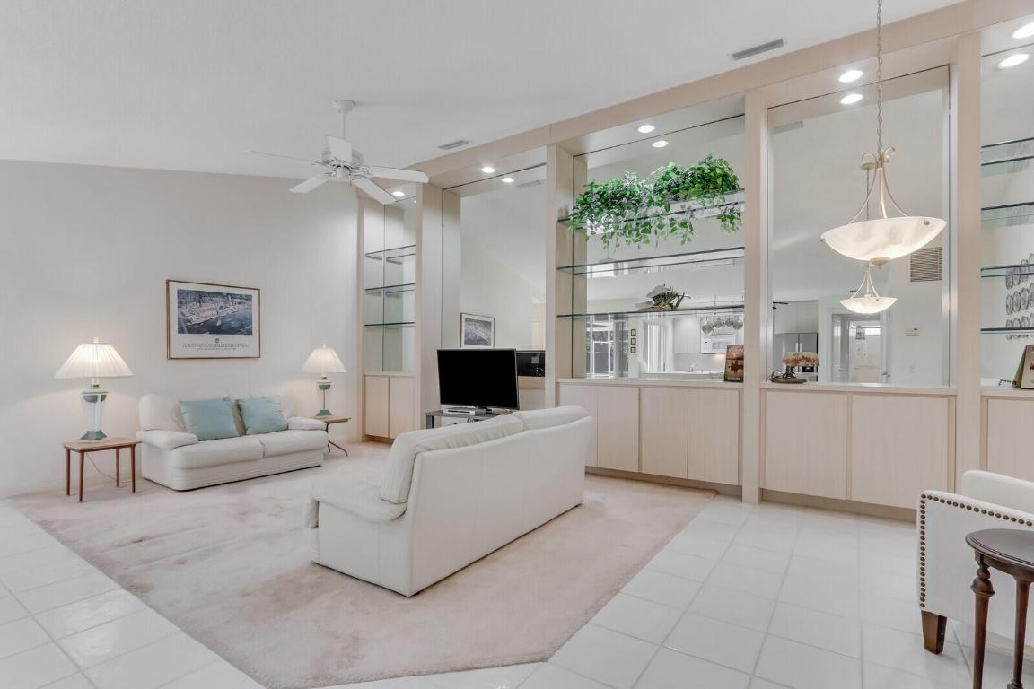 OAKS-SUNTERRACE 4 - Residential