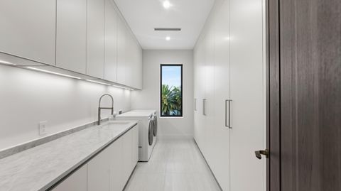 Tiny photo for 274 NE 3rd Court, Boca Raton, FL 33432 (MLS # B26016150)