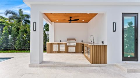 Tiny photo for 274 NE 3rd Court, Boca Raton, FL 33432 (MLS # B26016150)