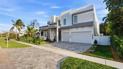 Tiny photo for 274 NE 3rd Court, Boca Raton, FL 33432 (MLS # B26016150)
