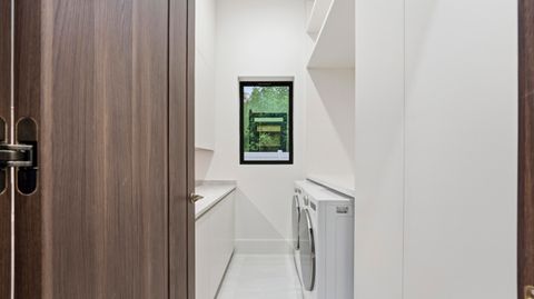 Tiny photo for 274 NE 3rd Court, Boca Raton, FL 33432 (MLS # B26016150)