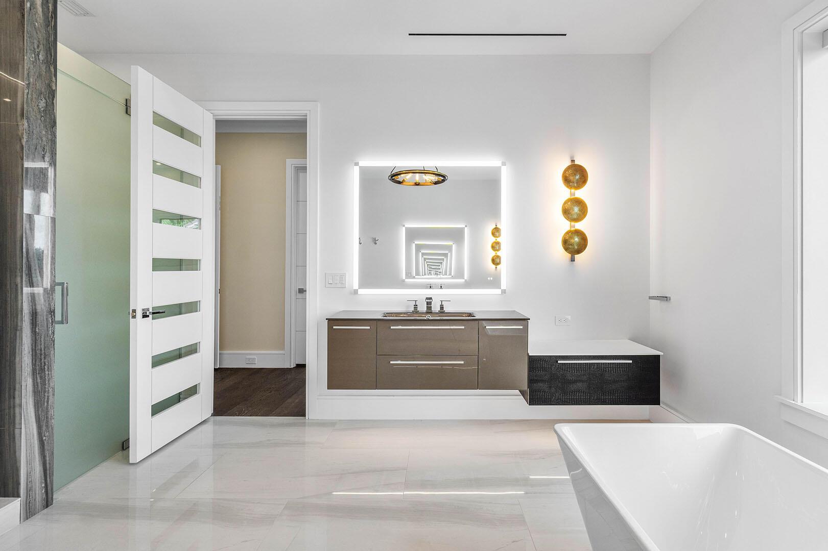 ROYAL PALM YACHT & COUNTR - Residential