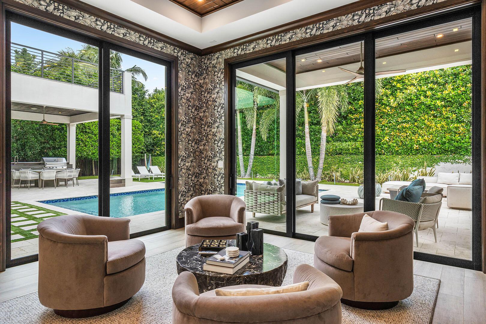 ROYAL PALM YACHT & COUNTR - Residential