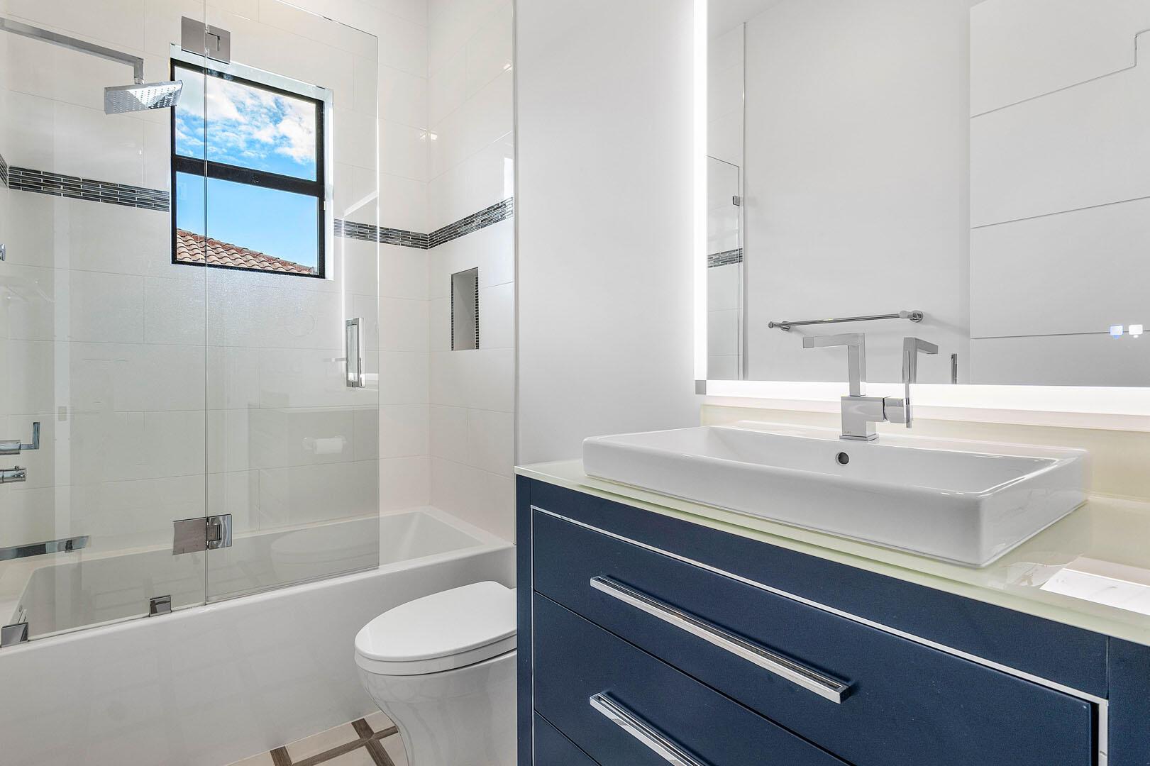 ROYAL PALM YACHT & COUNTR - Residential