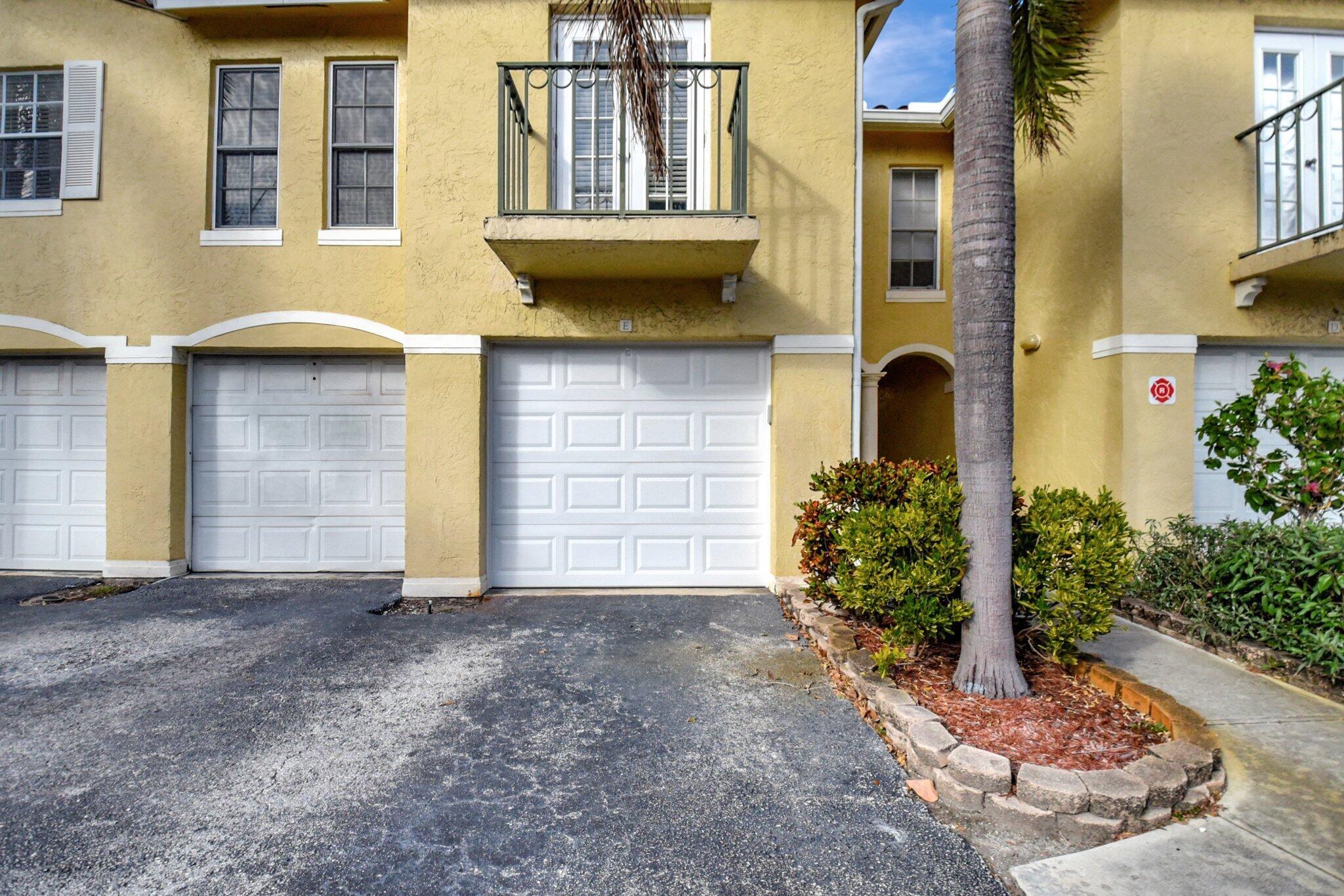 BAY REACH CONDO - Residential