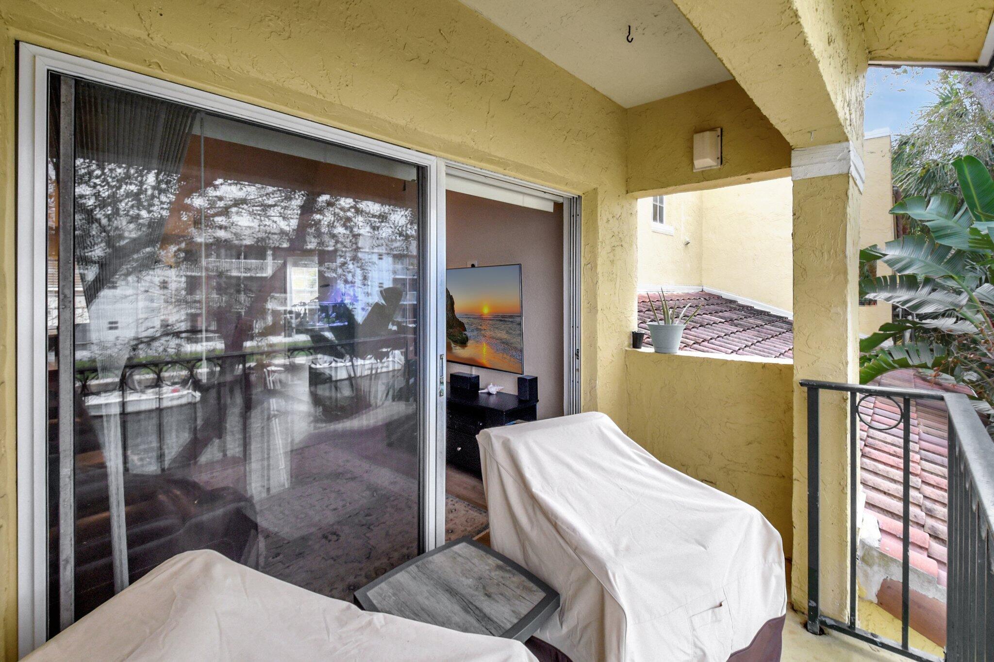 BAY REACH CONDO - Residential