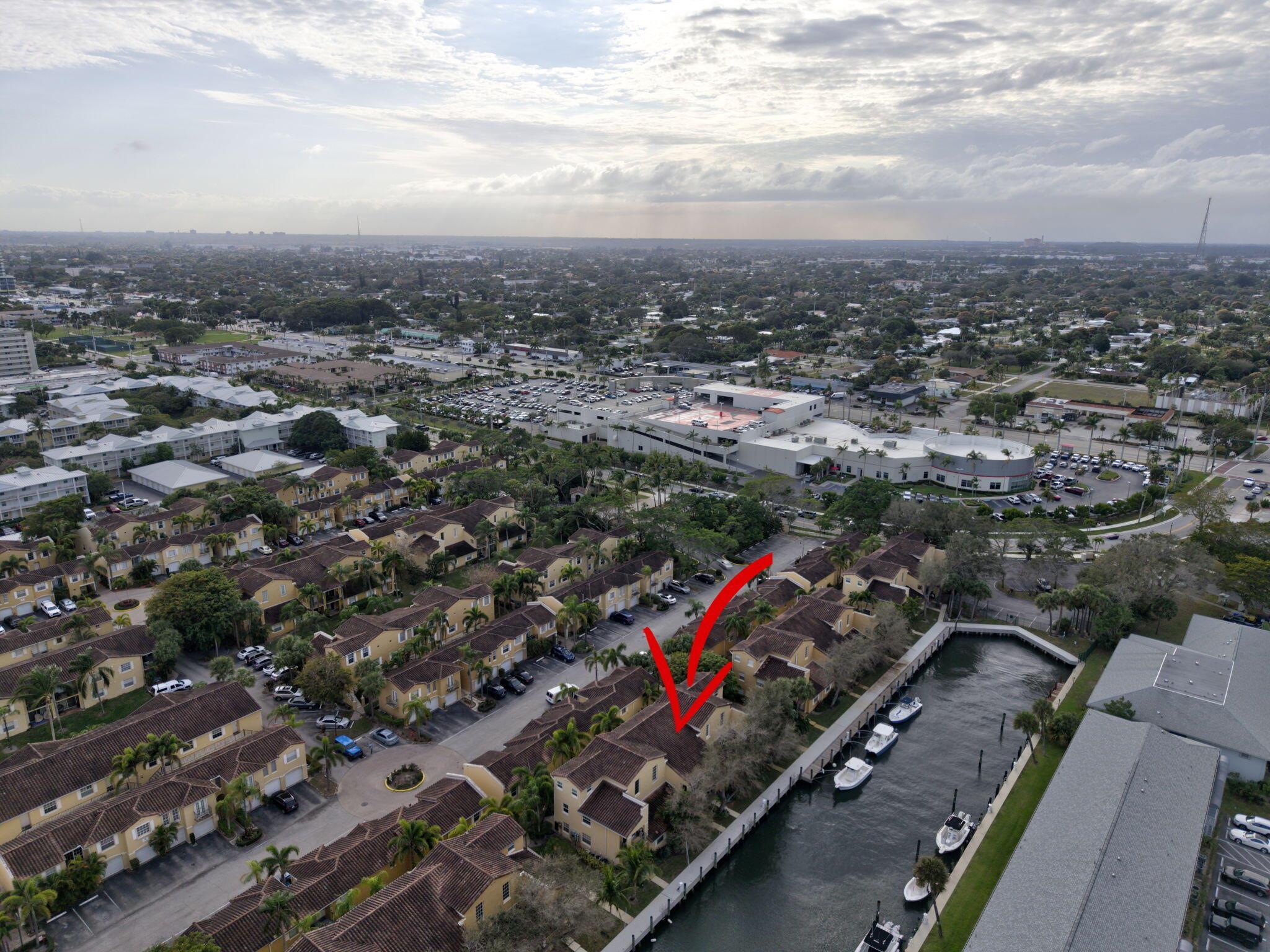 BAY REACH CONDO - Residential
